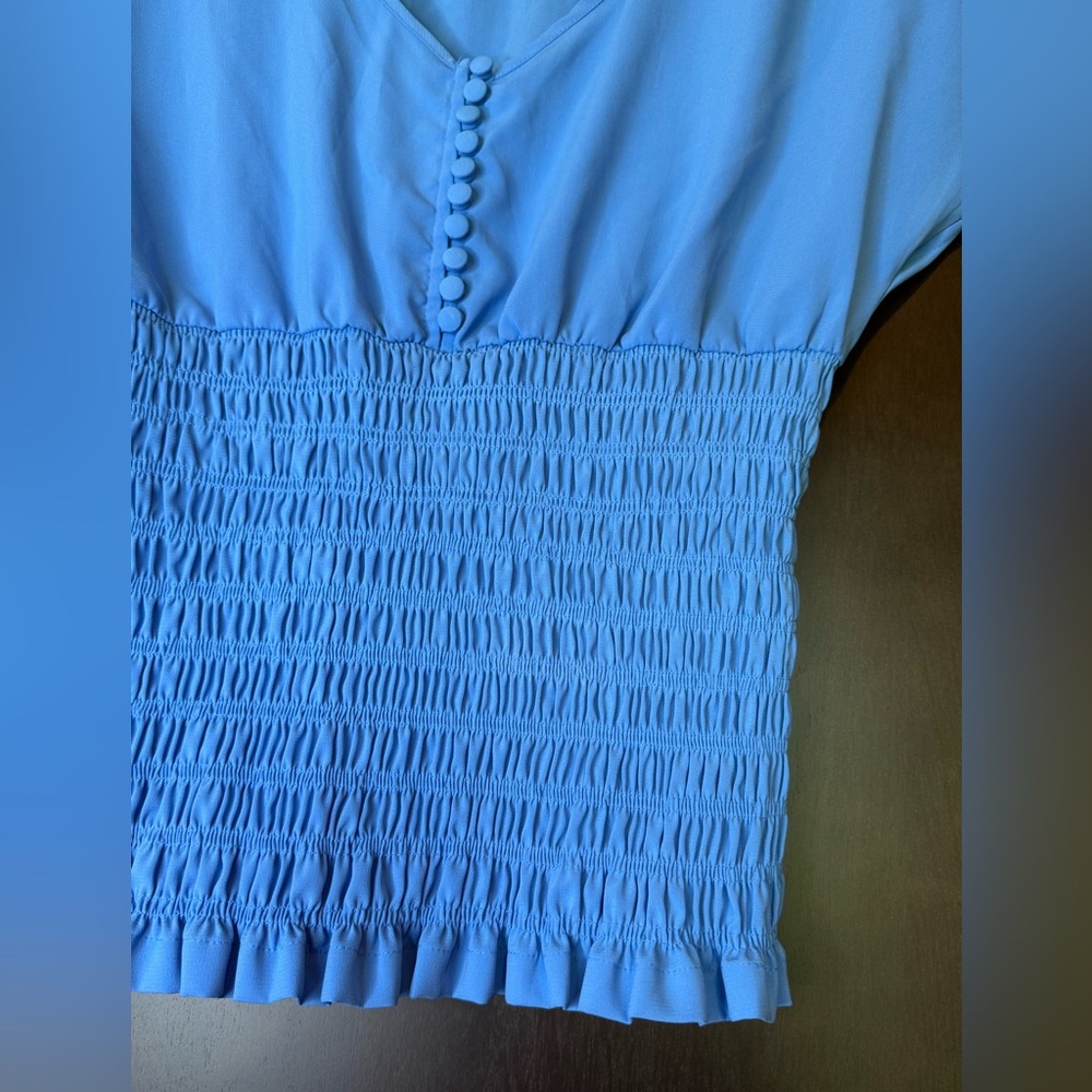 NWOT APOSTROPHE Blue Button-Detail Top - Picture 2 of 7